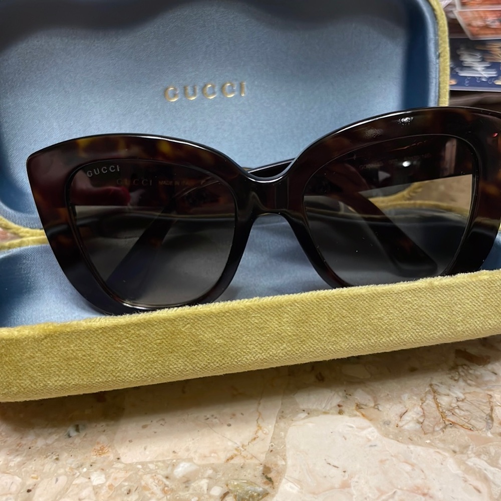 NEW Gucci tortoise oversized sunglasses